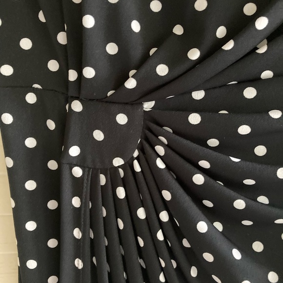 Black and white dot dress - Picture 3 of 4